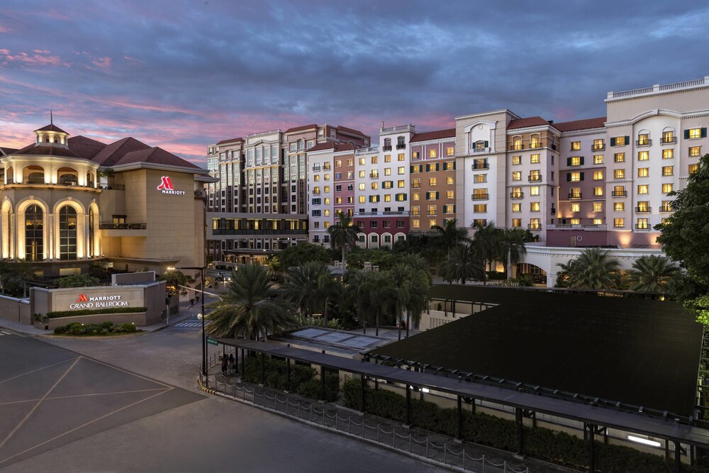 马尼拉万豪酒店, 帕赛