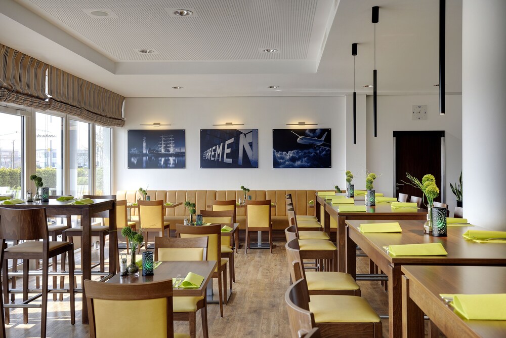 Holiday Inn Express Bremen Airport In Bremen Hotels Com
