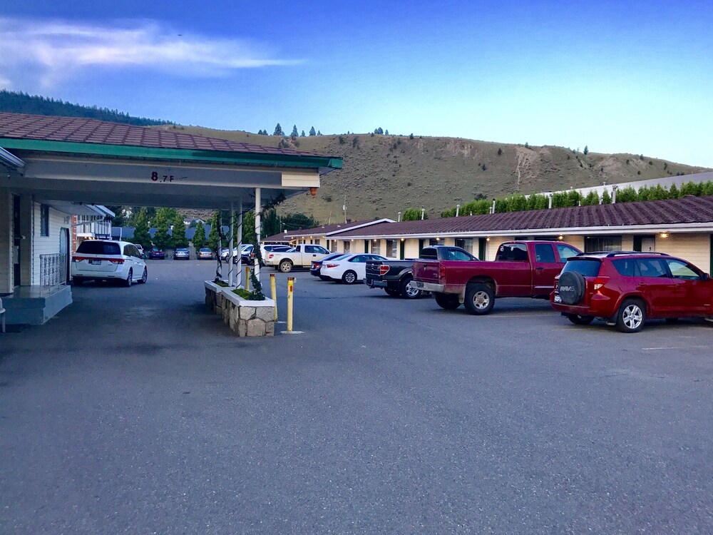 Book Trans Canada Motel In Kamloops Hotels Trans Canada Motel Kamloops