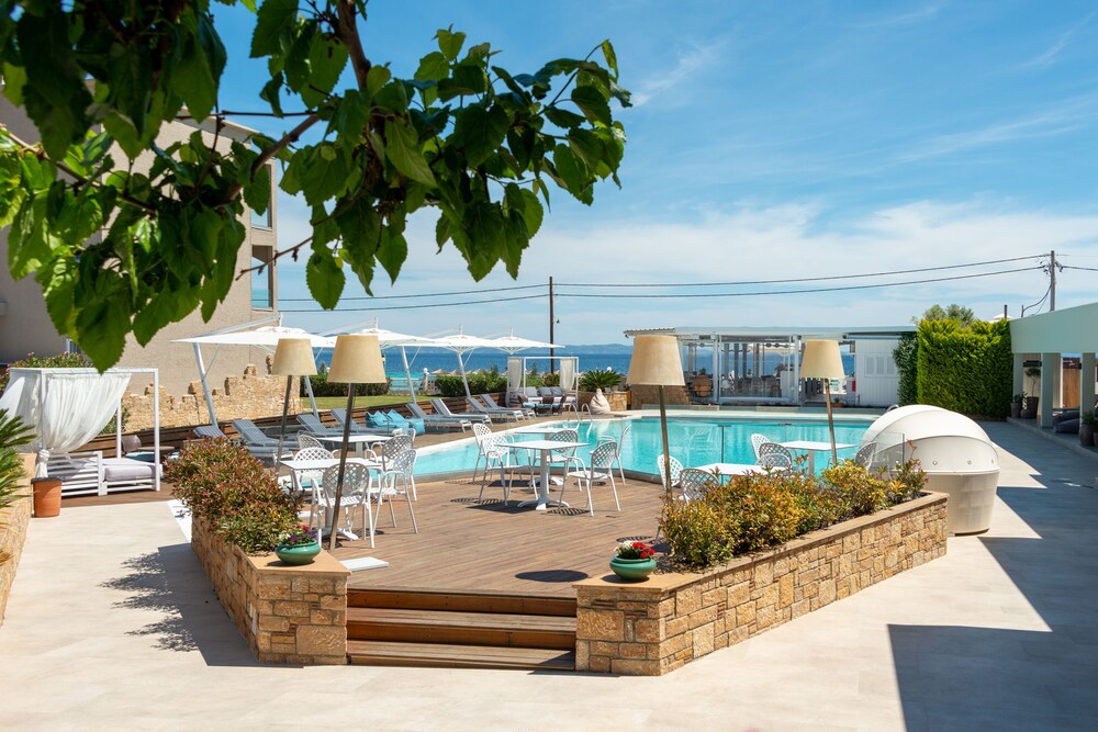 Book Antigoni Beach Resort In Sithonia Hotels Com