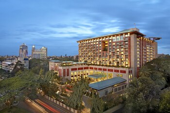 Válassza ki ezt a(z) Ötcsillagos szállodát (Bengaluru)