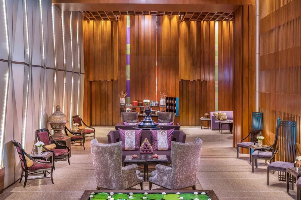 Siam Kempinski Hotel Bangkok Sha Extra Plus Bangkok Thailand Bangkok Hotel Discounts Hotels Com