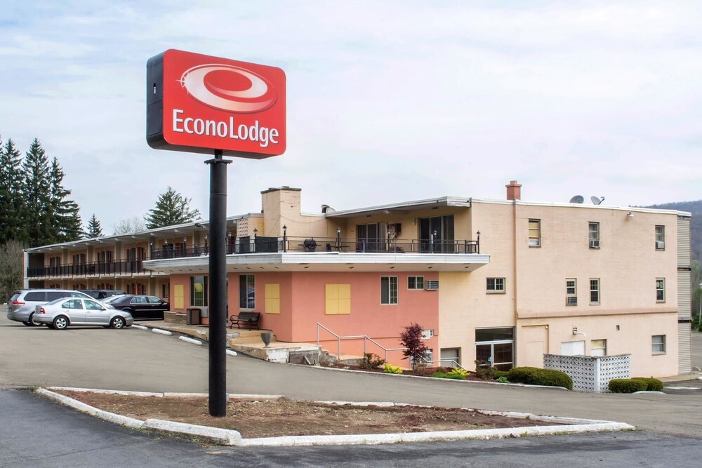 Book Econo Lodge Bradford In Hotels Econo Lodge Bradford