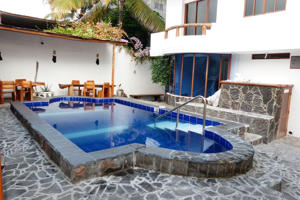 Galapagos Islands Hotel Puerto Ayora Info Photos Reviews Book Galapagos Islands Hotel Puerto Ayora Outdoor Pool
