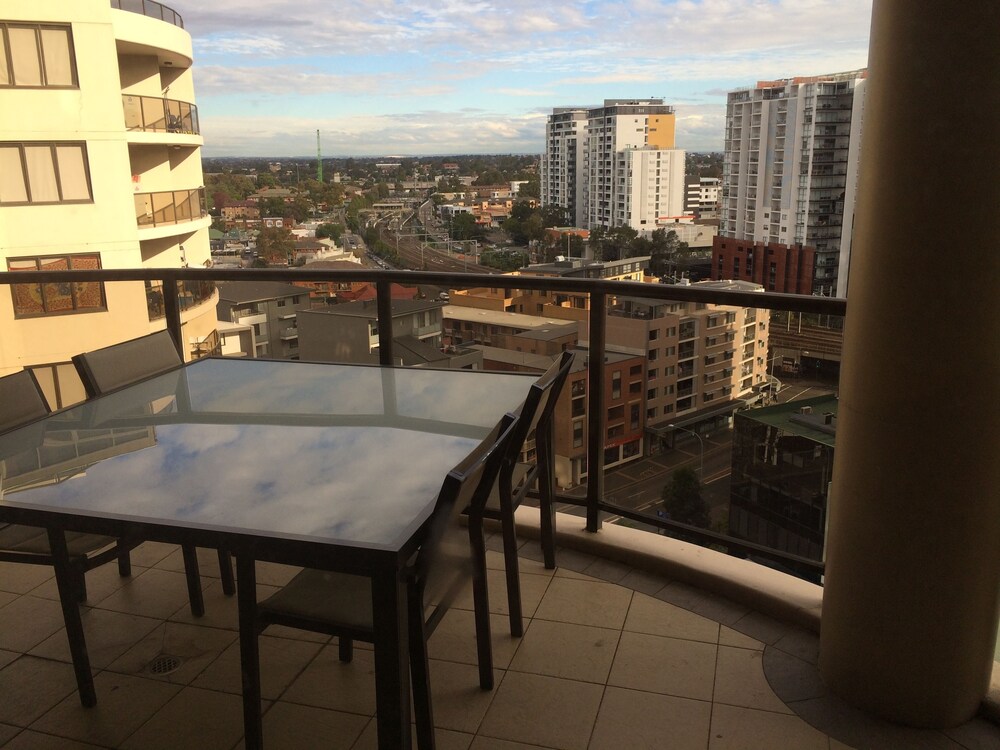 Fiori Apartments Sydney Book At Hotels Com