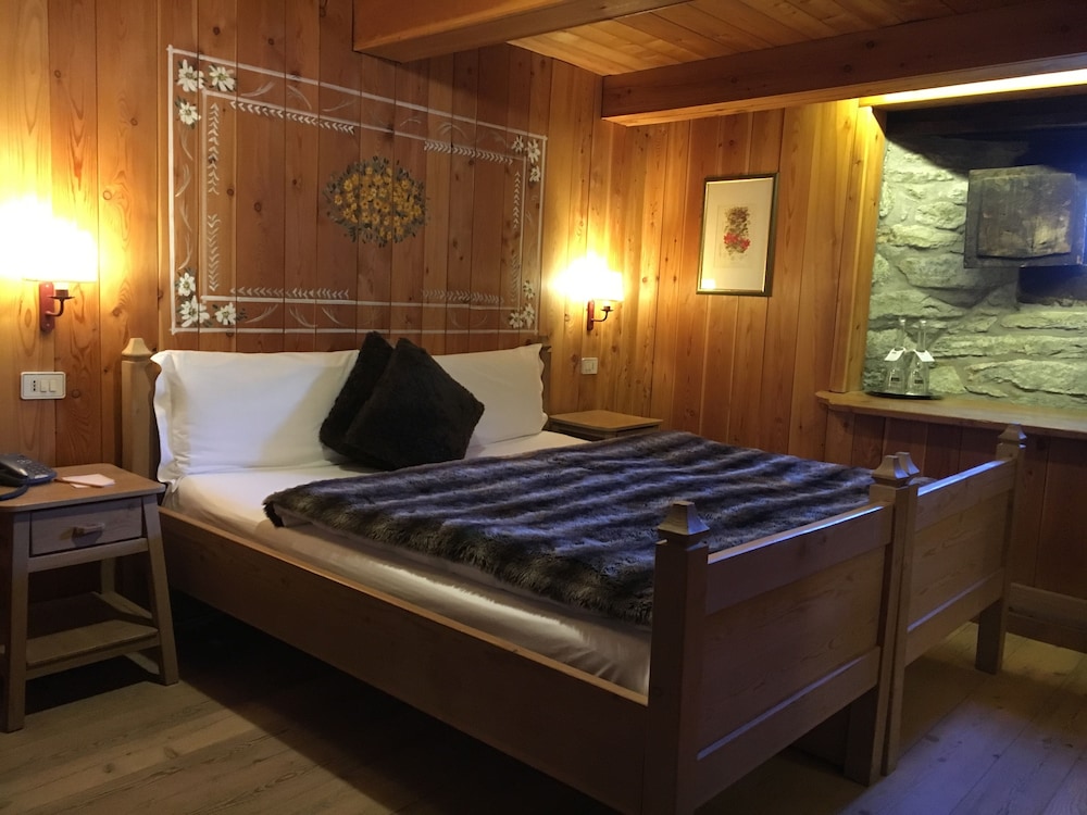Hotel Hotellerie De Mascognaz Ayas Hotel Hotellerie De Mascognaz Ayas