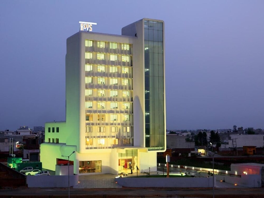 Book Keys Select Ludhiana By Lemon Tree Hotels In Ludhiana Hotels Com