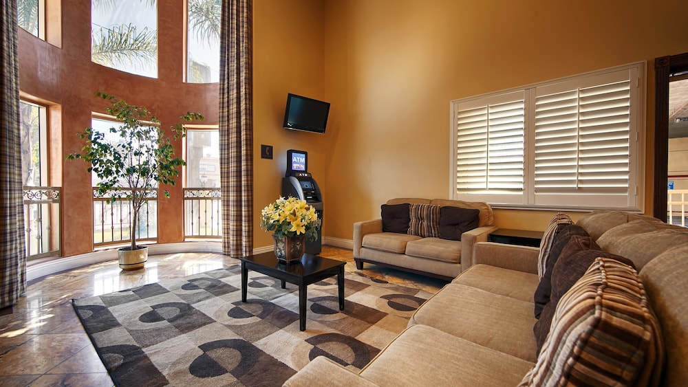 Book Best Western Burbank Airport Inn In North Hollywood Hotels Best Western Burbank Airport Inn North Hollywood Lobby