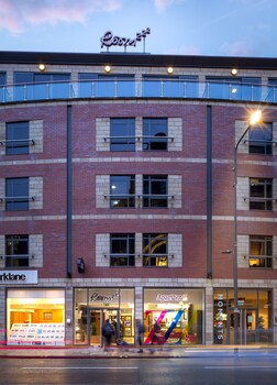 Late Rooms In Leeds Last Minute Deals Up To 50 Off Hotels Enter Your Dates For Our Leeds Last Minute Prices