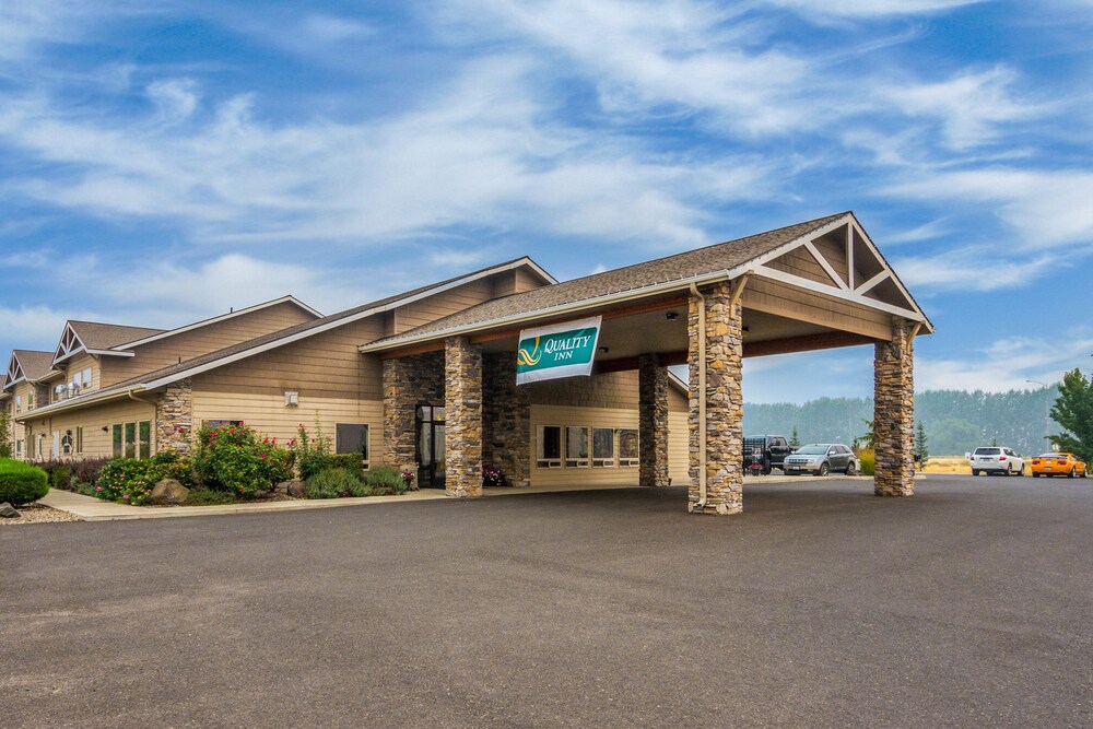 Book Quality Inn In Selah Hotels
