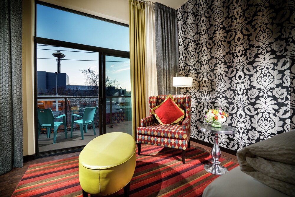 Book Staypineapple, The Maxwell Hotel, Seattle Center Seattle in
