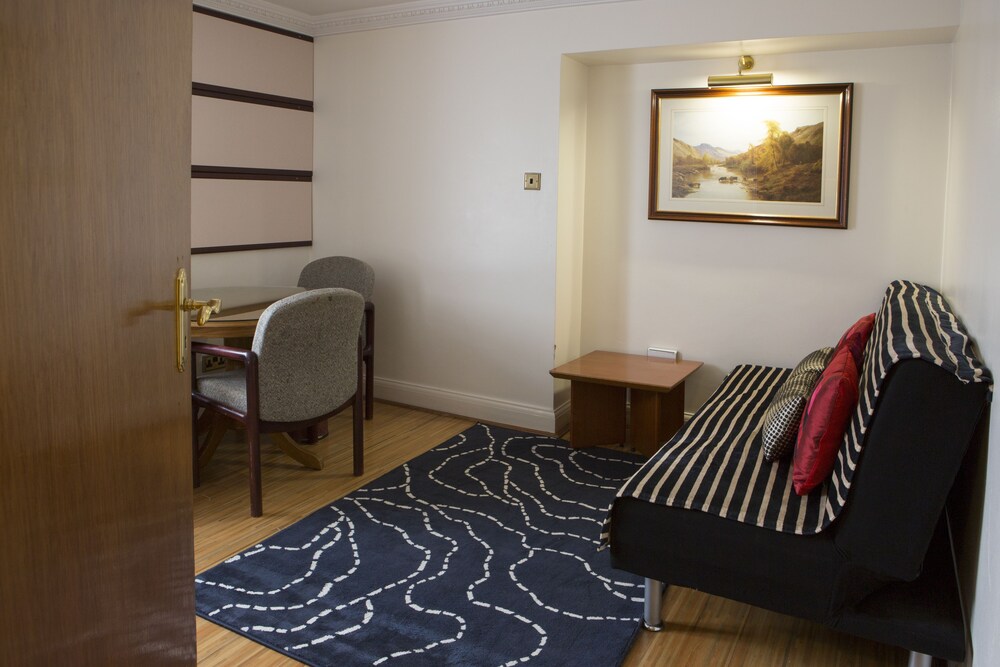 Book Aspen Apartments In London Hotels Com