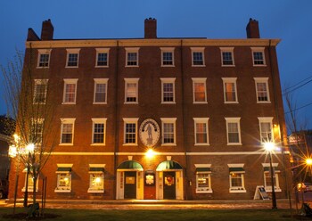 Top 10 Hotels In Plum Island Machusetts