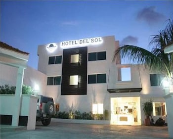 Cancun bölgesindeki Hotel del Sol resmi