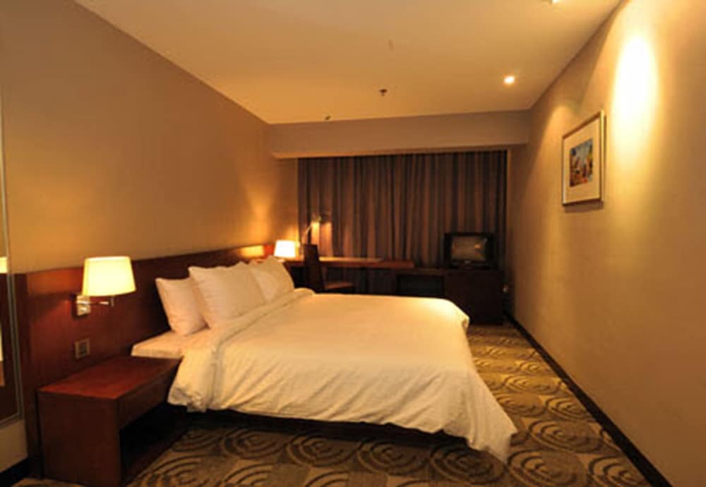 Book StarPoints Hotel Kuala Lumpur in Kuala Lumpur  Hotels.com