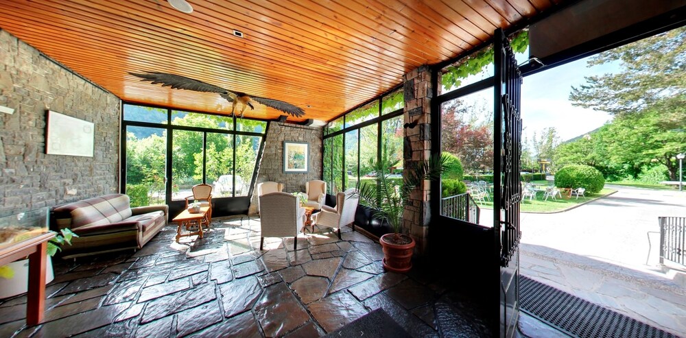 Hotel Silken Ordesa In Torla Hotels Com