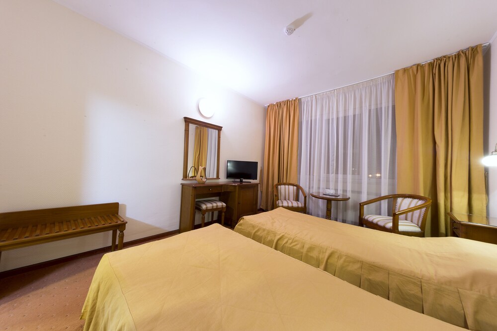 Book Hotel Transilvania In Alba Iulia Hotels Com