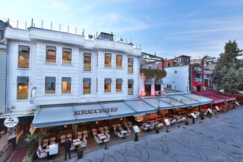 İstanbul bölgesindeki Senatus Hotel - Special Class resmi