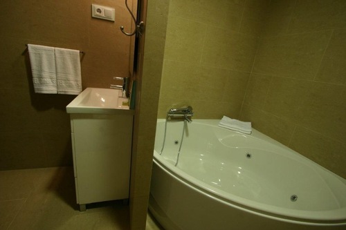 Hotel Dinastia In Getafe Hotels Com