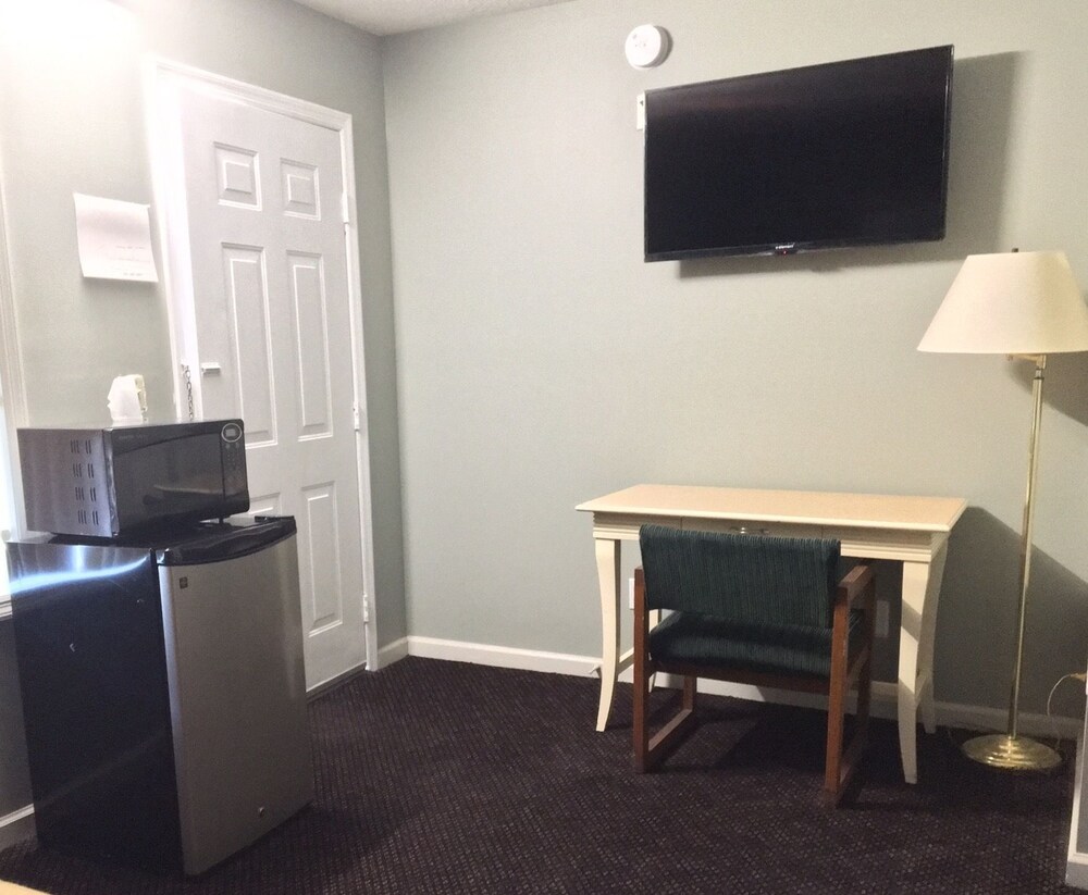 Book Overton Motel Livingston In Hotels