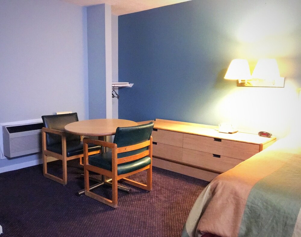 Book Overton Motel Livingston In Hotels