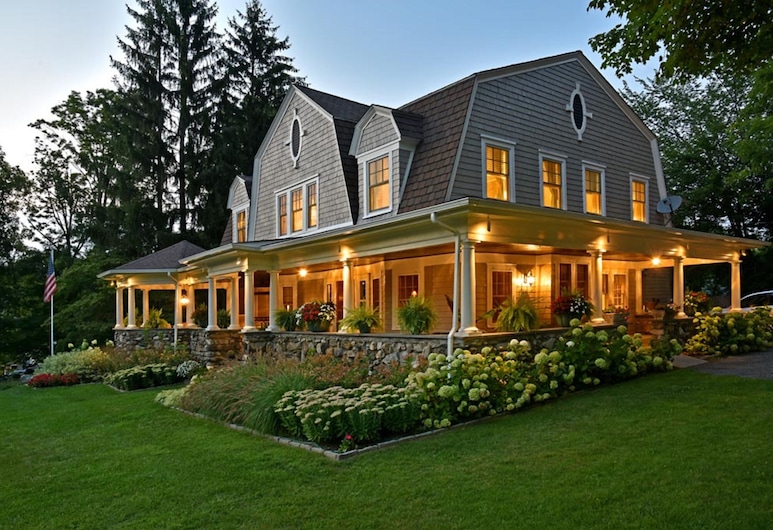 Hilltop House Bed & Breakfast, Amenia