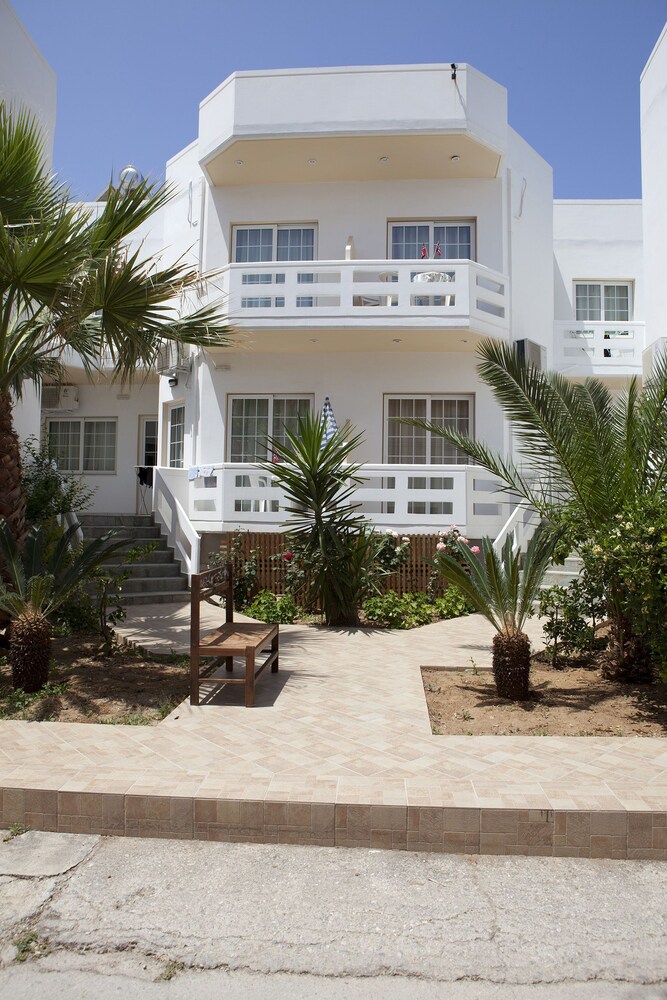 Book Anna Katerina Apartments In Platanias Hotels Com