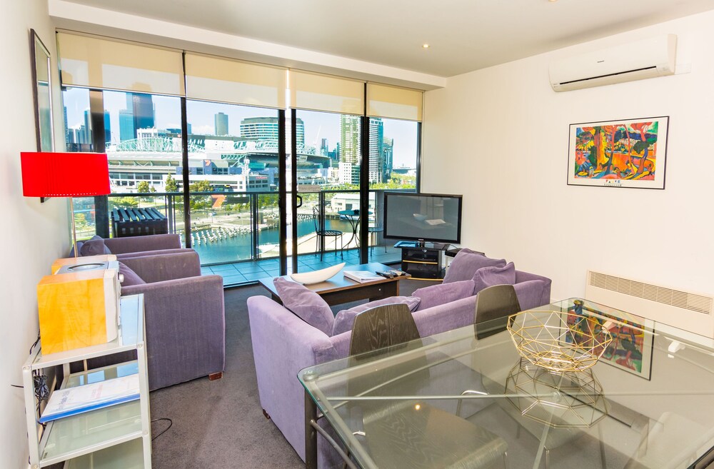 Book Akom At Docklands In Melbourne Hotels Com