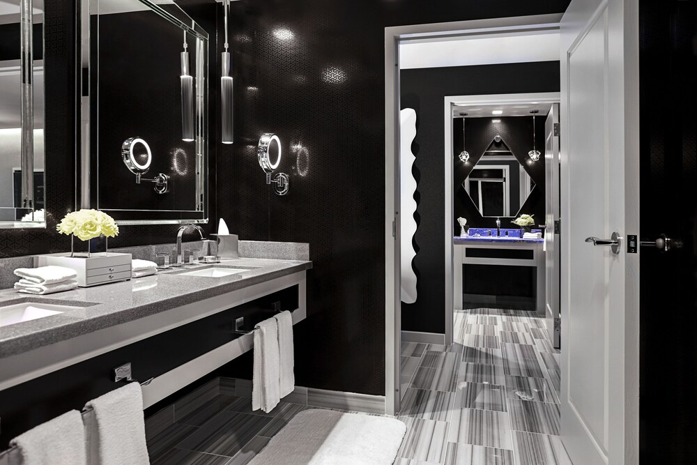 The Cosmopolitan Of Las Vegas Las Vegas Info Photos Reviews Book At Hotels Com