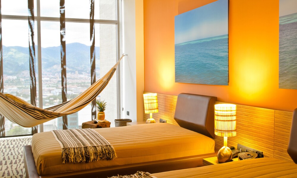 Diez Hotel Categoria Colombia (Medellín, Colombia) : Hoteles en Medellín -  Hoteles.com