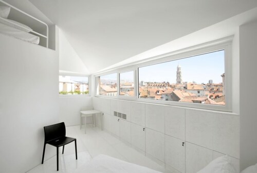 Goli & bosi split design hostel prodaja najam