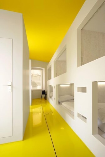 Hostel goli bosi split contact