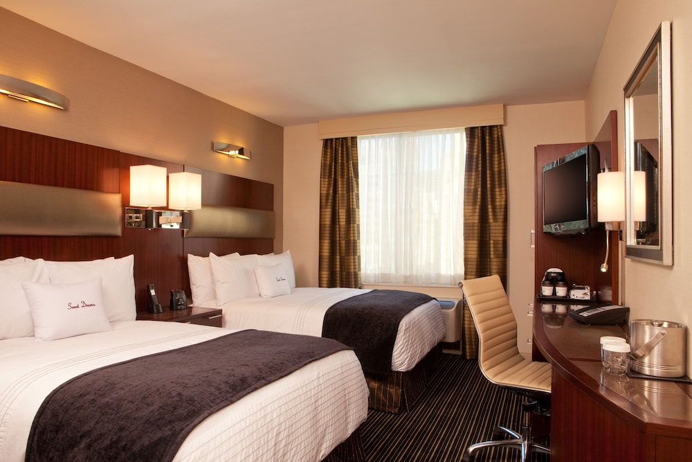 Book Doubletree By Hilton New York City Financial District In Doubletree By Hilton New York City Financial District Room 2