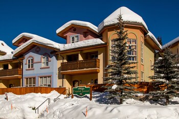 Top 10 Hotels In Chase British Columbia
