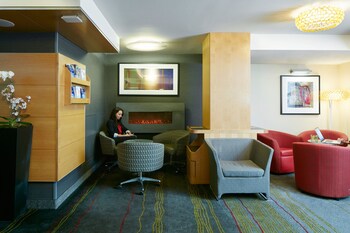 Picture of The Jewel facing Rockefeller Center in New York