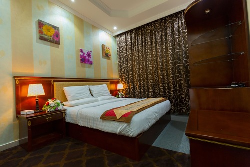 احجز فندق دريم بالاس في عجمان قارن