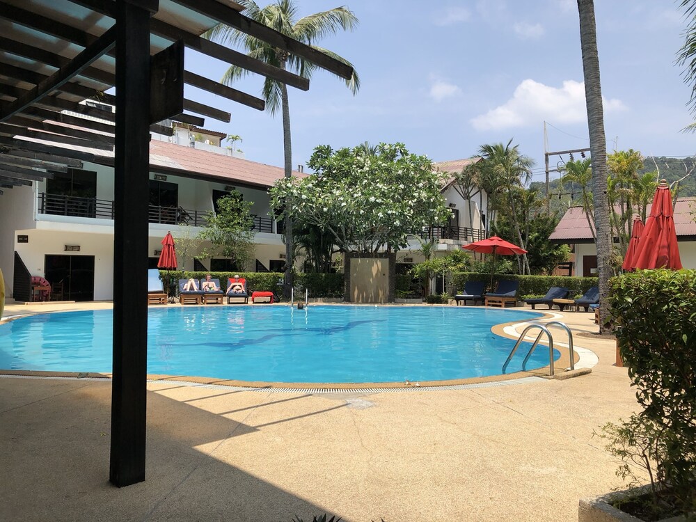 芭东竹湾温泉渡假酒店