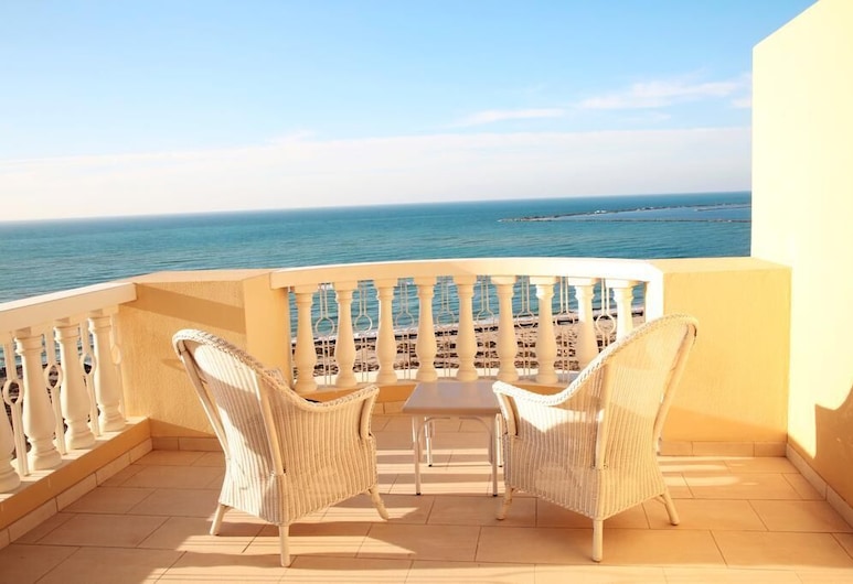 Book Al Hamra Village Holiday Apartments In Ras Al Khaimah Hotels Com Book Al Hamra Village Holiday Apartments In Ras Al Khaimah Hotels Com