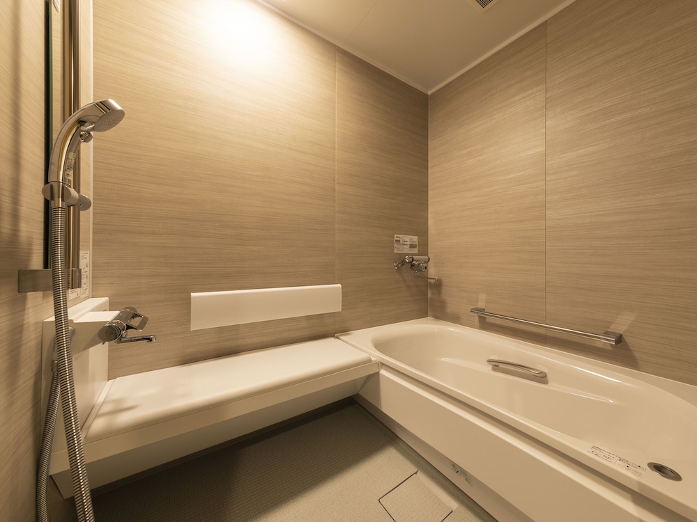 東急ステイ飛騨高山　結の湯　バリアフリー対応ファミリーツインのバスルーム