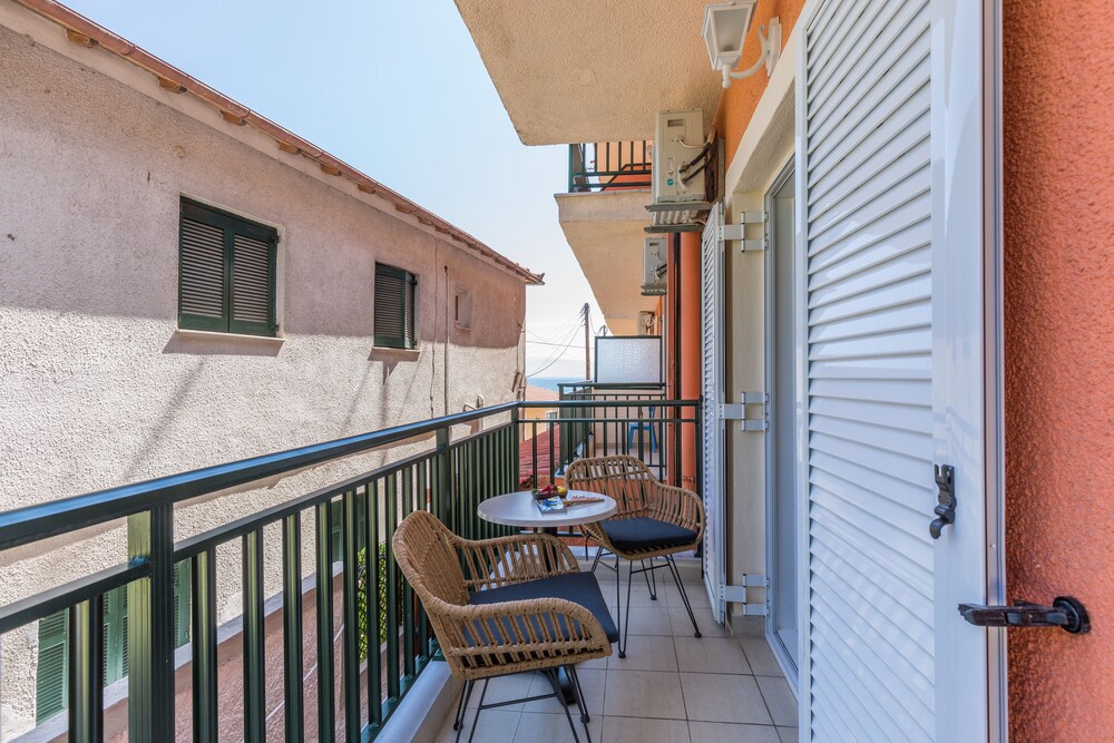 康奈克易普索海滩开放式公寓酒店