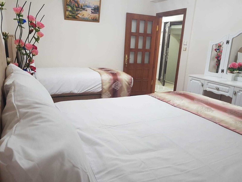 Maniz Suits Istanbul Hotels Com