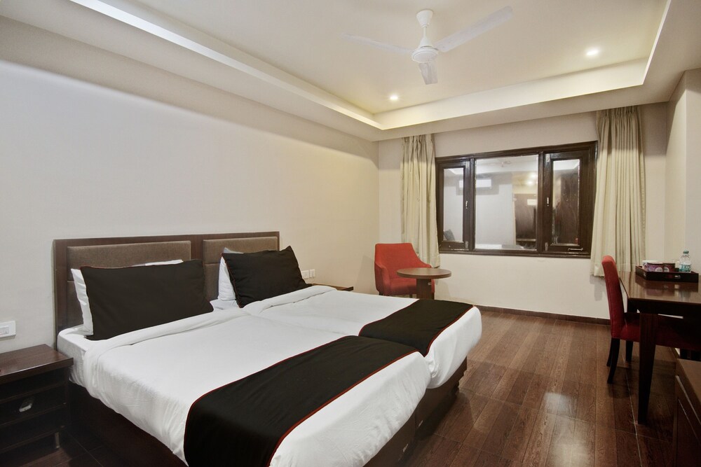 Book Collection O 132 New Aatish Market In Jaipur Hotels Com Enter a destination or property name. hotels com