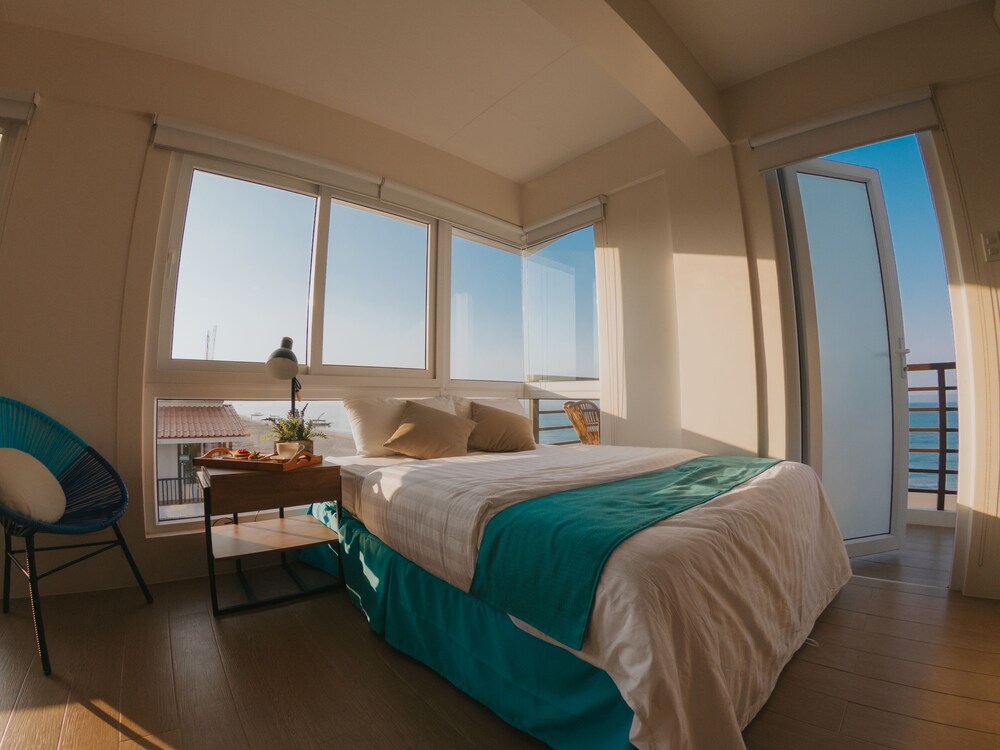 Book Brisa Marina Beach Resort In Morong Hotels Com