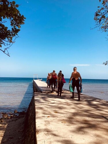 インドネシア スンバワ島 のホテル 宿泊予約 格安ホテル予約 最安値検索 ホテルズドットコム