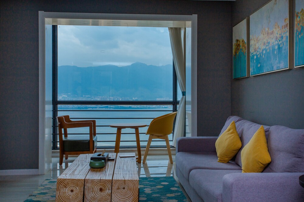 大理山海居海景酒店公寓