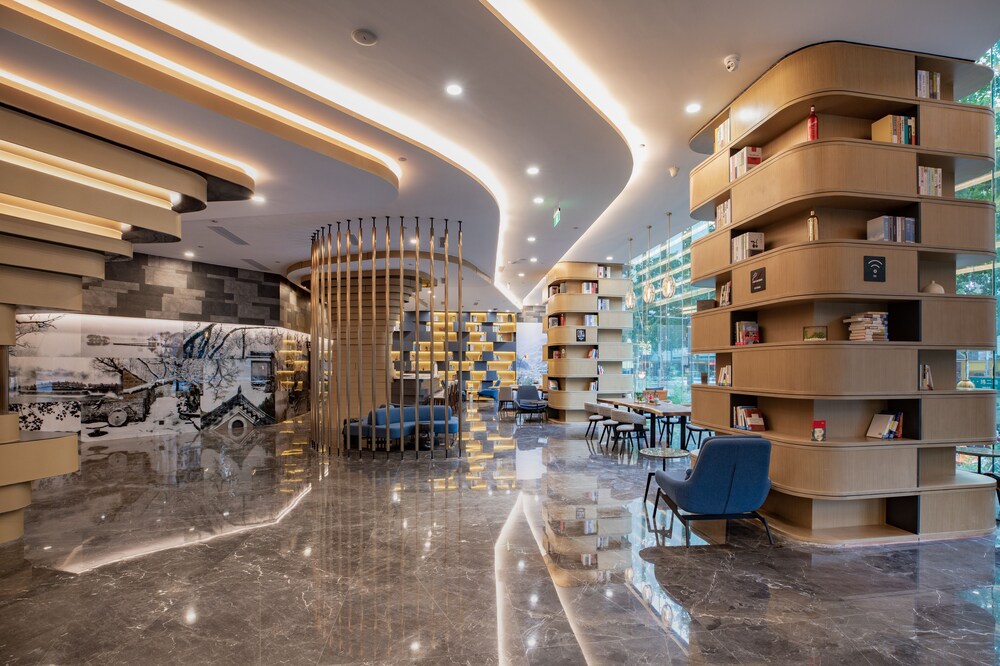 济南大观园亚朵酒店