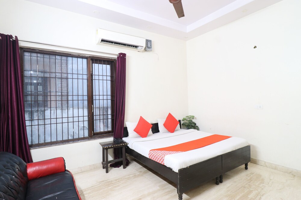 Winsome Residency Noida India Noida Hotel Discounts Hotels Com