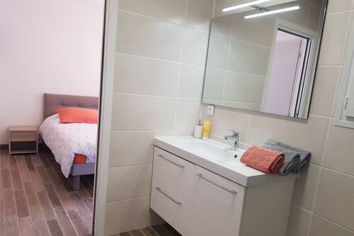 La Chambre Feng Shui De Cecile Saint Jean De Gonville Hotels Com La Chambre Feng Shui De Cecile Saint Jean De Gonville Hotels Com