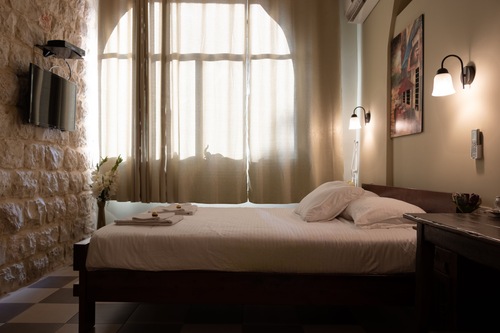 احجز عصفور بوتيك هوتل في حيفا قارن