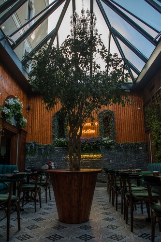 ドゥラス ドゥラスの円形闘技場 周辺のホテル 宿泊予約 格安ホテル予約 最安値検索 ホテルズドットコム